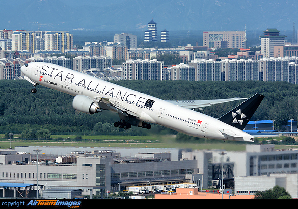 Boeing 777-39L/ER Boeing 777-39L/ER