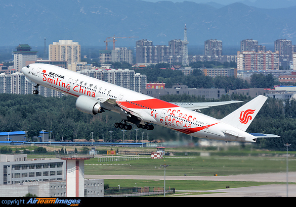 Boeing 777-39L/ER Boeing 777-39L/ER