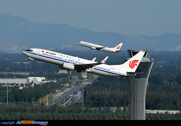 Boeing 737-89L Boeing 737-89L