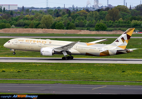 Boeing 787-9 Dreamliner Boeing 787-9 Dreamliner