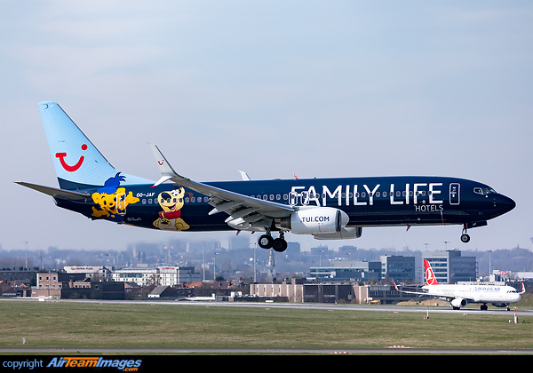 Boeing 737-8K5 Boeing 737-8K5