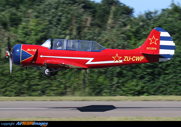 Yakovlev Yak-52 Yakovlev Yak-52