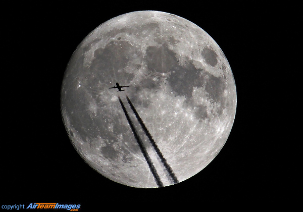 Airbus A320-214 Airbus A320-214