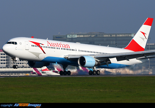 Boeing 767-3Z9/ER Boeing 767-3Z9/ER