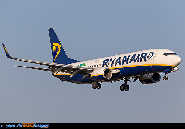With titles promoting PODKARPACKIE travel website www.podkarpackie.travel Boeing 737-8AS