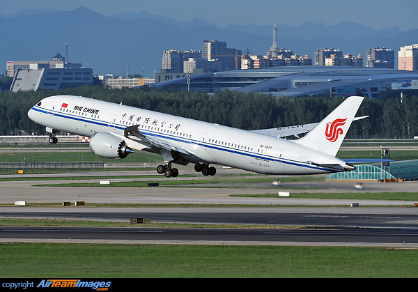 Boeing 787-9 Dreamliner Boeing 787-9 Dreamliner