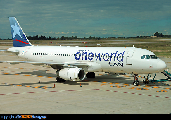 Airbus A320-233 Airbus A320-233