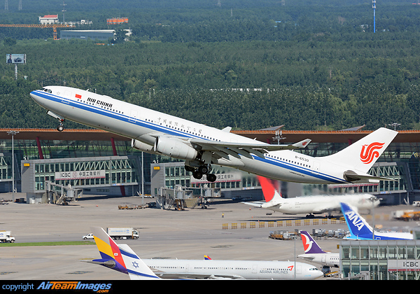 Airbus A330-343 Airbus A330-343