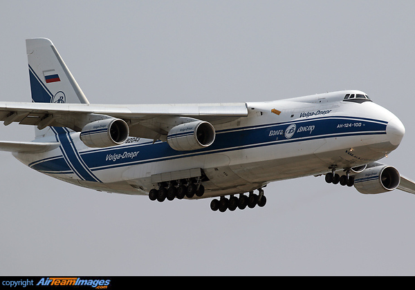 Antonov An-124-100 Ruslan Antonov An-124-100 Ruslan