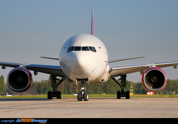 Boeing 777-2H6/ER Boeing 777-2H6/ER