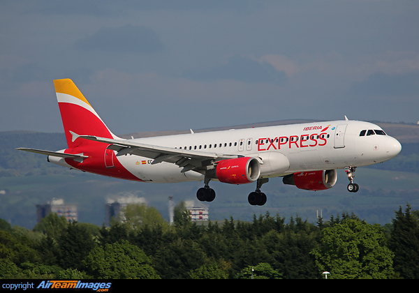 Airbus A320-214 Airbus A320-214