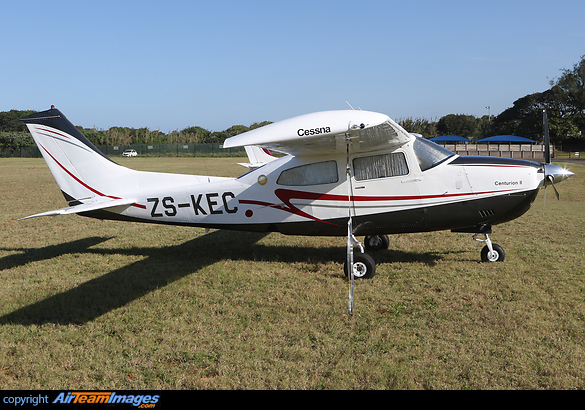 Cessna 210M Cessna 210M