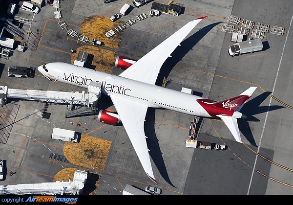 Boeing 787-9 Dreamliner Boeing 787-9 Dreamliner