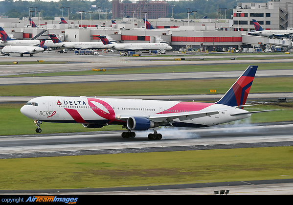 Boeing 767-432/ER Boeing 767-432/ER