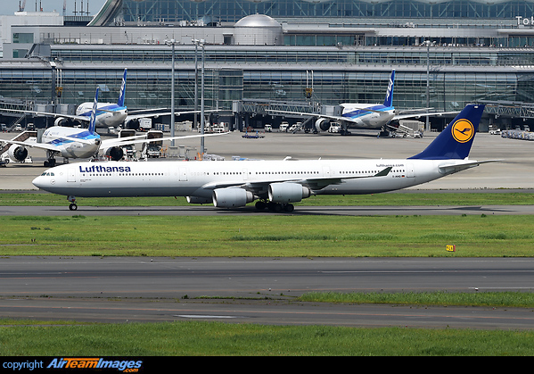 Airbus A340-642 Airbus A340-642