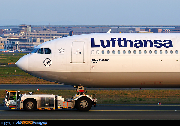 Airbus A340-313 Airbus A340-313