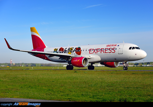 Airbus A320-216 Airbus A320-216
