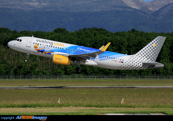 Airbus A320-232 Airbus A320-232