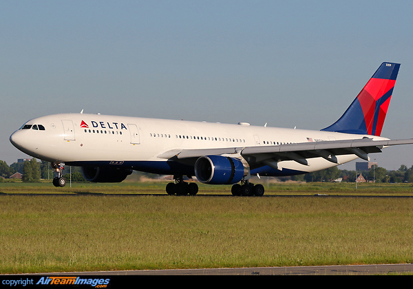 Airbus A330-223 Airbus A330-223