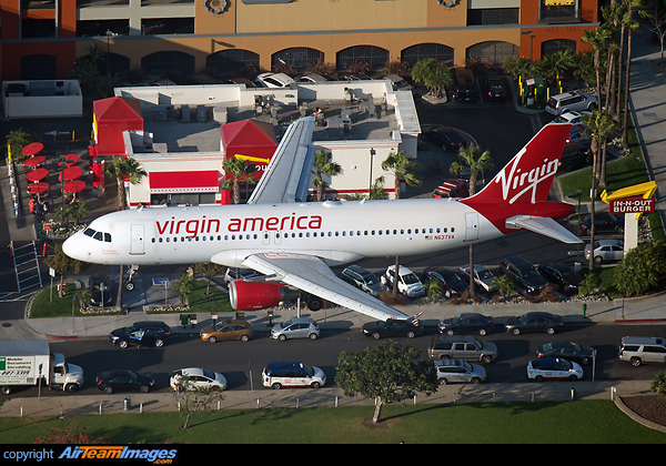 Airbus A320-214 Airbus A320-214
