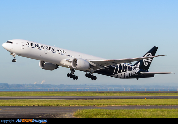 Boeing 777-319/ER Boeing 777-319/ER