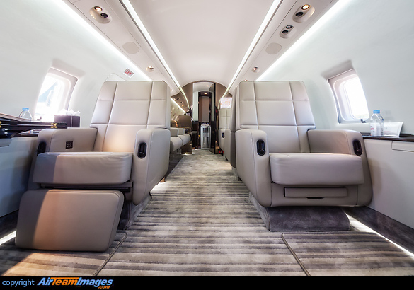 Bombardier Challenger 604 Bombardier Challenger 604