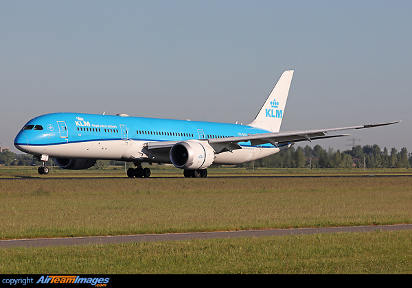 Boeing 787-9 Dreamliner Boeing 787-9 Dreamliner