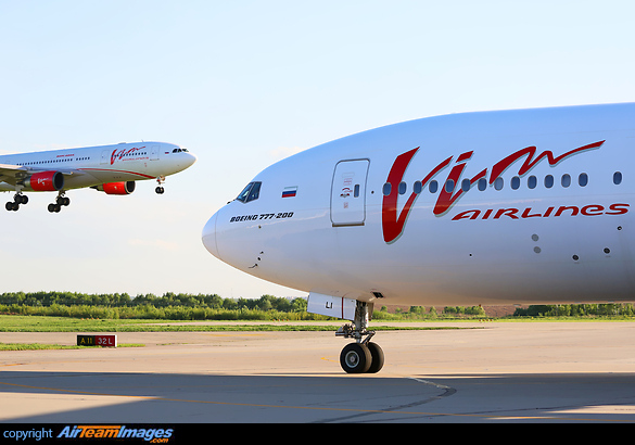 Boeing 777-21H/ER Boeing 777-21H/ER