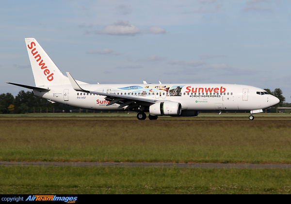 Painted in "Sunweb" special colours. Boeing 737-8K2