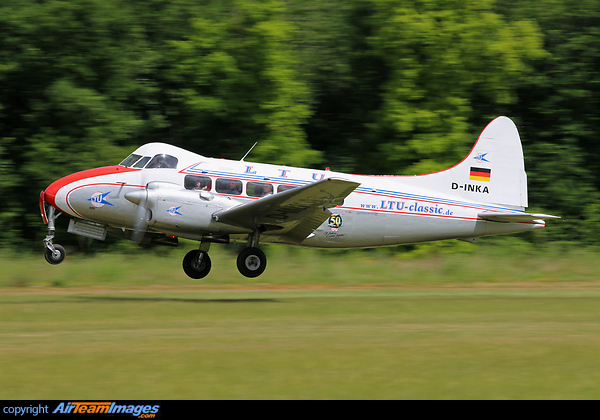 De Havilland DH-104 Dove 8 De Havilland DH-104 Dove 8