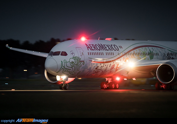 Boeing 787-9 Dreamliner Boeing 787-9 Dreamliner