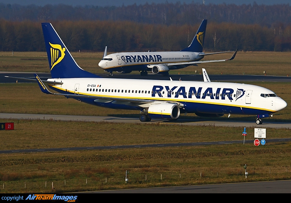 Boeing 737-8AS Boeing 737-8AS
