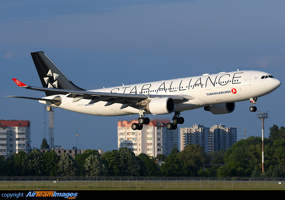 Airbus A330-223 Airbus A330-223