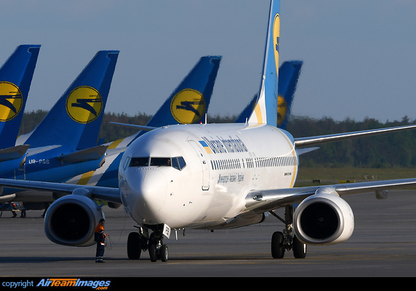 Boeing 737-8HX Boeing 737-8HX