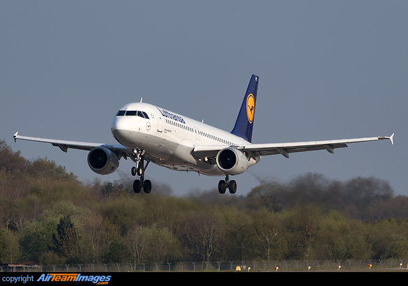 Airbus A320-211 Airbus A320-211