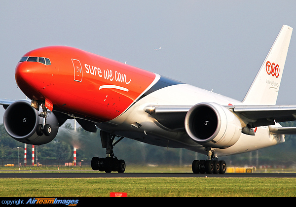 Boeing 777-FHT Boeing 777-FHT