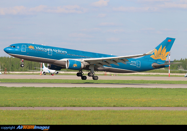 Airbus A330-223 Airbus A330-223
