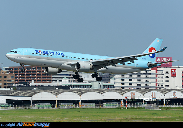 Airbus A330-322 Airbus A330-322