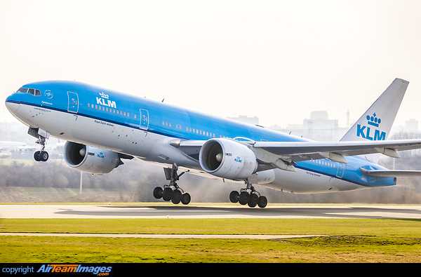 Boeing 777-206/ER Boeing 777-206/ER