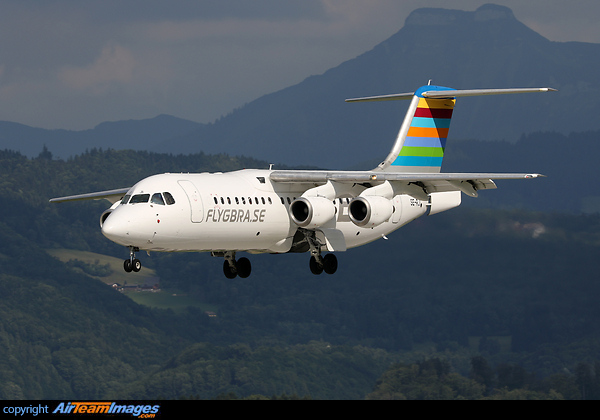 British Aerospace Avro RJ100 British Aerospace Avro RJ100