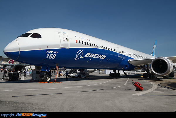 Boeing 787-10 Dreamliner Boeing 787-10 Dreamliner