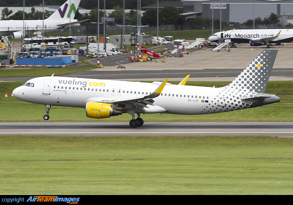 Airbus A320-214 Airbus A320-214
