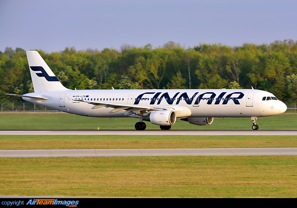 Airbus A321-211 Airbus A321-211