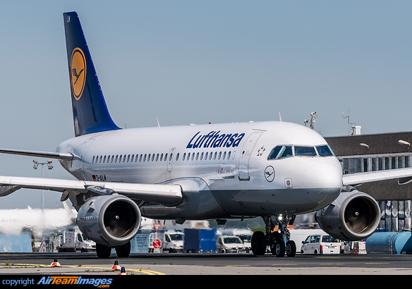 Airbus A319-114 Airbus A319-114