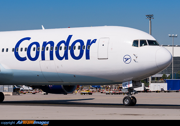 Boeing 767-330/ER Boeing 767-330/ER