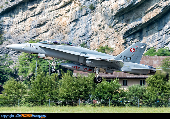 F/A-18D Hornet F/A-18D Hornet