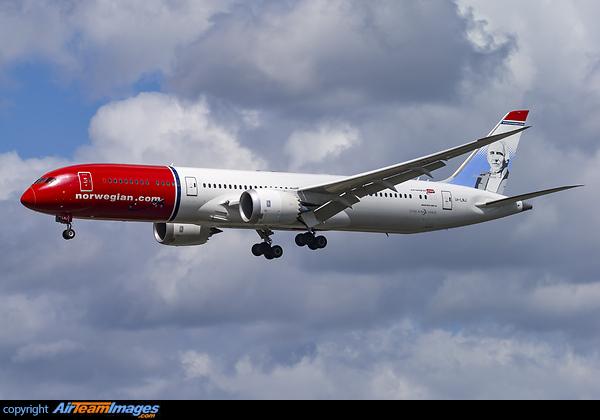 Boeing 787-9 Dreamliner Boeing 787-9 Dreamliner