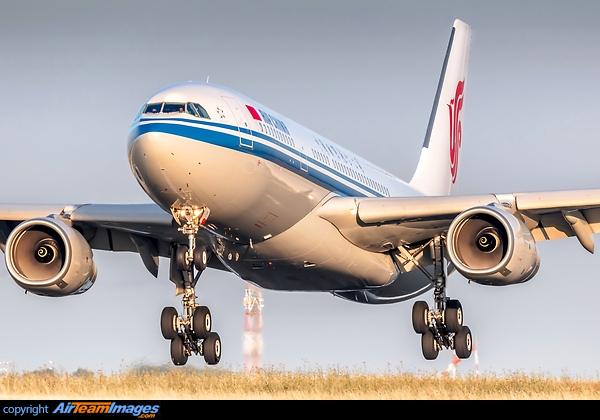 Airbus A330-243 Airbus A330-243