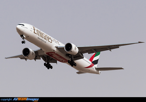 Boeing 777-31H/ER Boeing 777-31H/ER