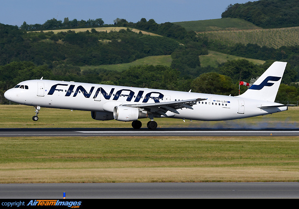 Airbus A321-211 Airbus A321-211